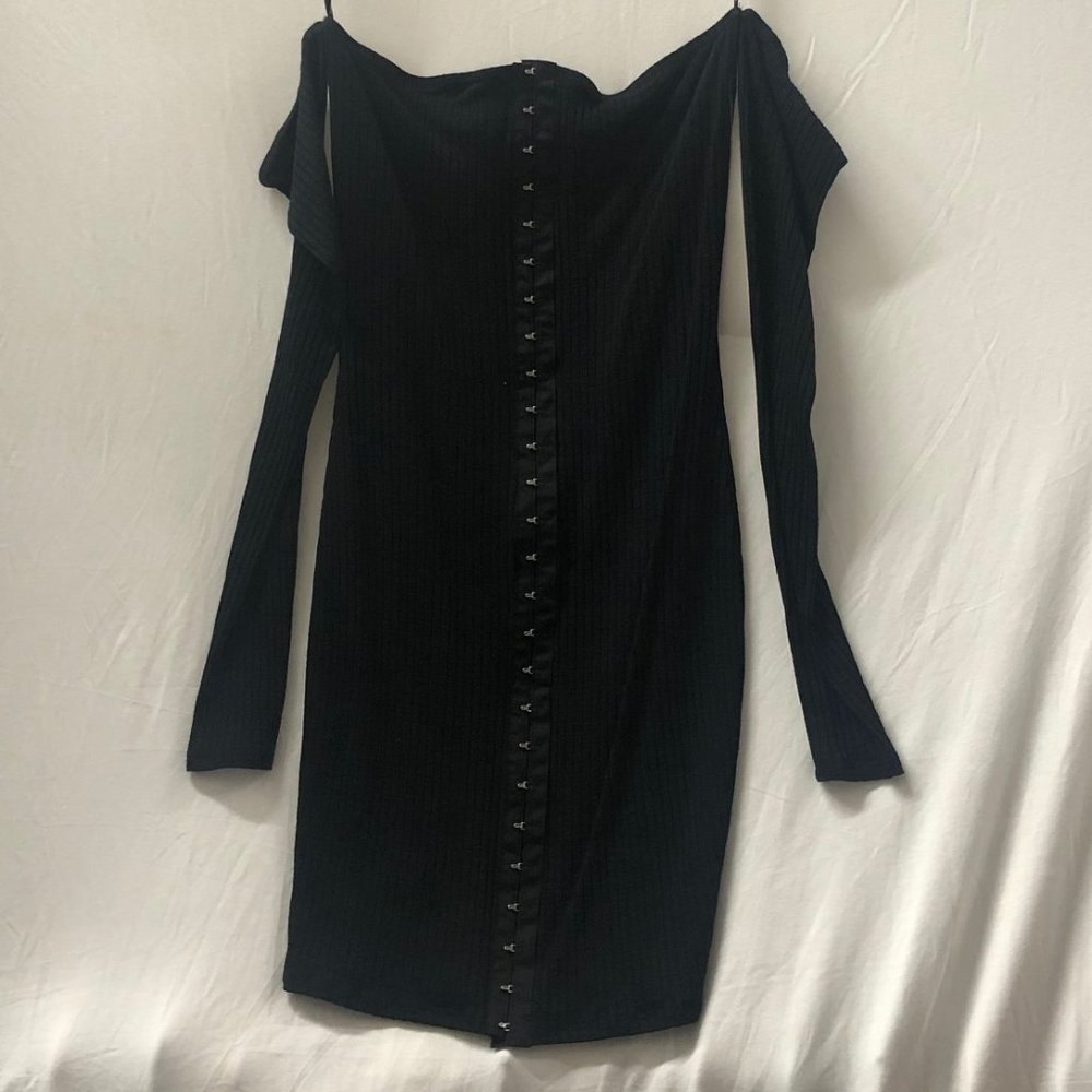 Forever 21 black hook front off-shoulder dress